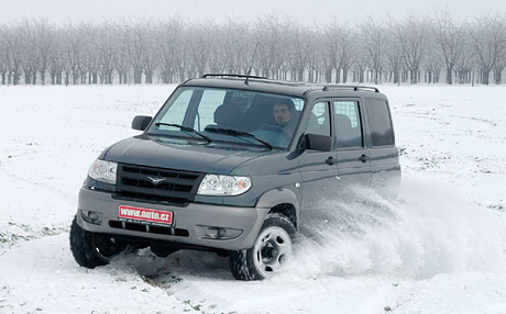 Test: UAZ AMC 3163 Patriot - Po ir stepi za Ural