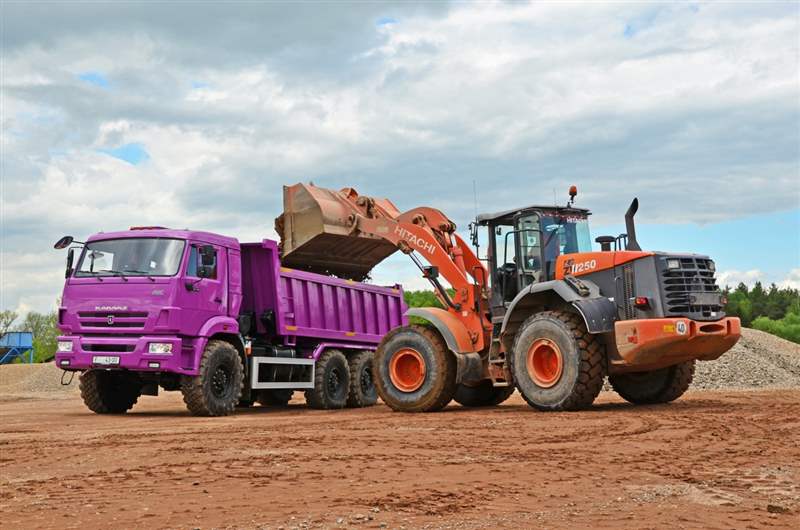 KAMAZ 43118 6x6 S1 sklp m do Ostravy